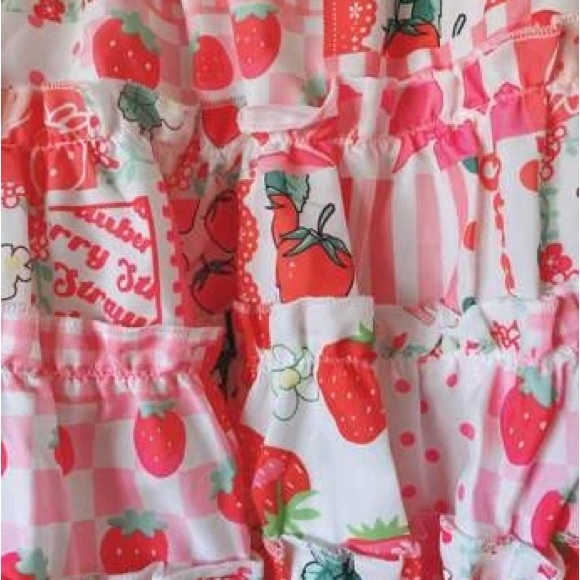 Romwe Tiered Ruffle Skirt with Strawberries π Size M - Picture 3 of 3